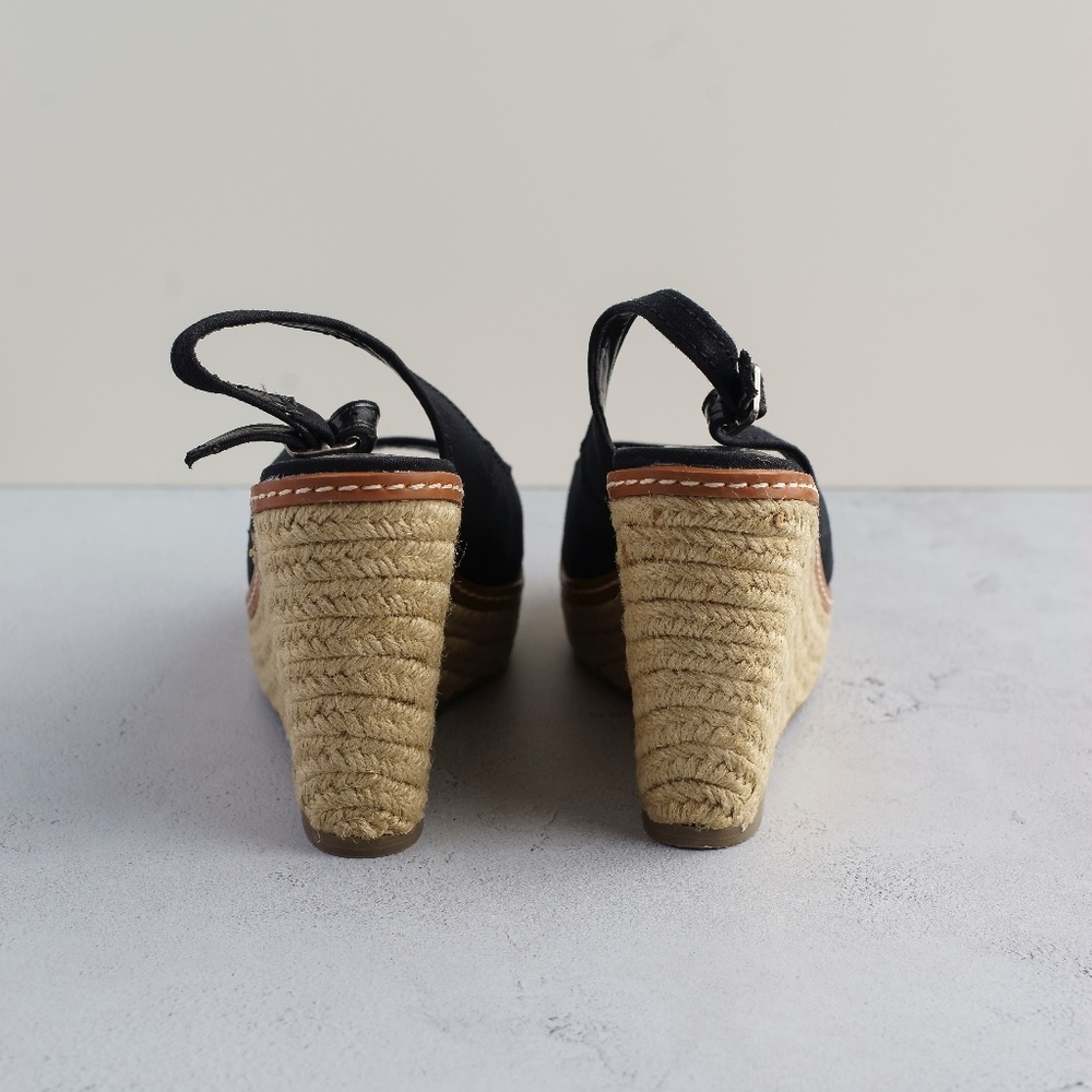 Espadrilles - Picture 3 of 4